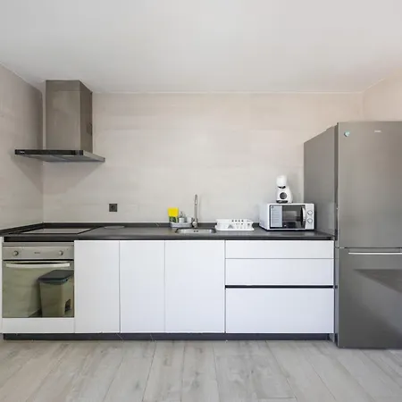 Con Piscina Y Barbacoa Апартаменты